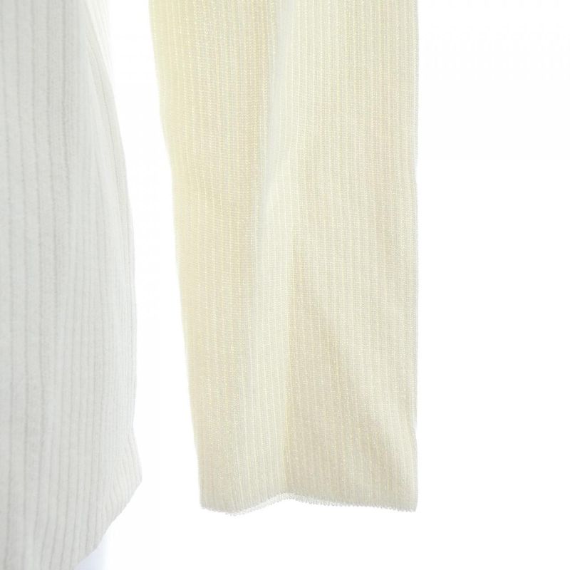 Chanel P20559v01244 Cardigan