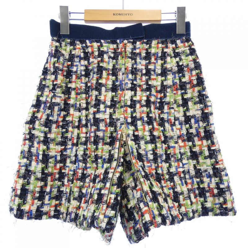 Chanel P56282v42433 Shorts