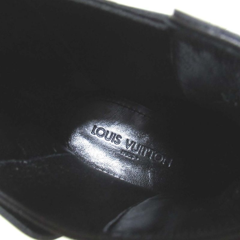 Unused Louis Vuitton LV Buckle Leather Side Gore Short Boots Size 6.5 Equivalent