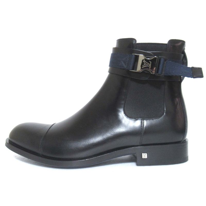 Unused Louis Vuitton LV Buckle Leather Side Gore Short Boots Size 6.5 Equivalent
