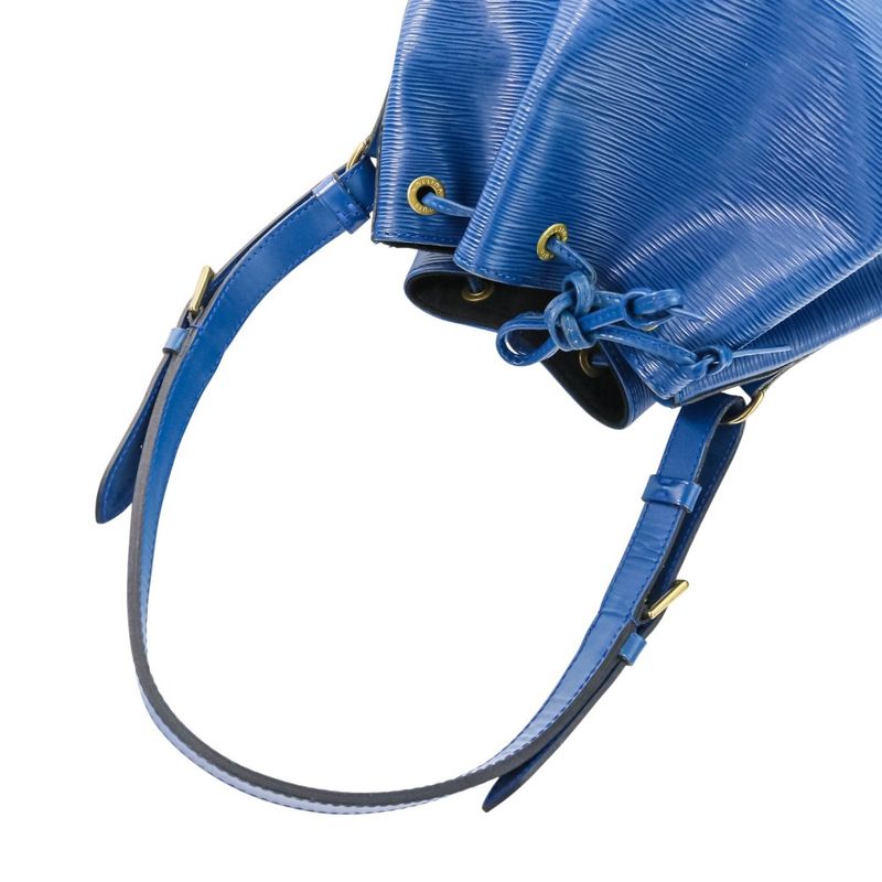 Good Louis Vuitton Epi Noe Draw String One Shoulder Bag M44005 Blue Ladies Used