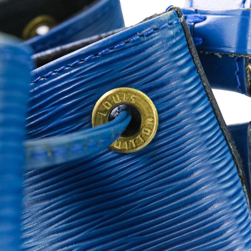 Good Louis Vuitton Epi Noe Draw String One Shoulder Bag M44005 Blue Ladies Used