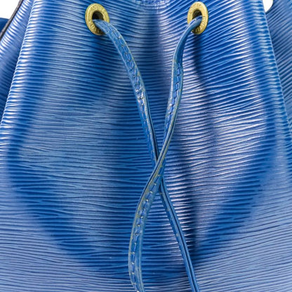 Good Louis Vuitton Epi Noe Draw String One Shoulder Bag M44005 Blue Ladies Used