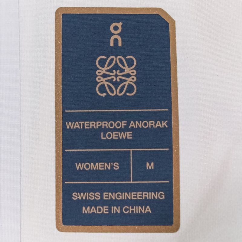 Unused Loewe on Collaboration Waterproof Anorak Gradient Anorak Jacket S929y02x0