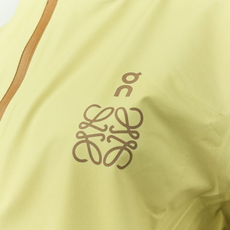 Unused Loewe on Collaboration Waterproof Anorak Gradient Anorak Jacket S929y02x0