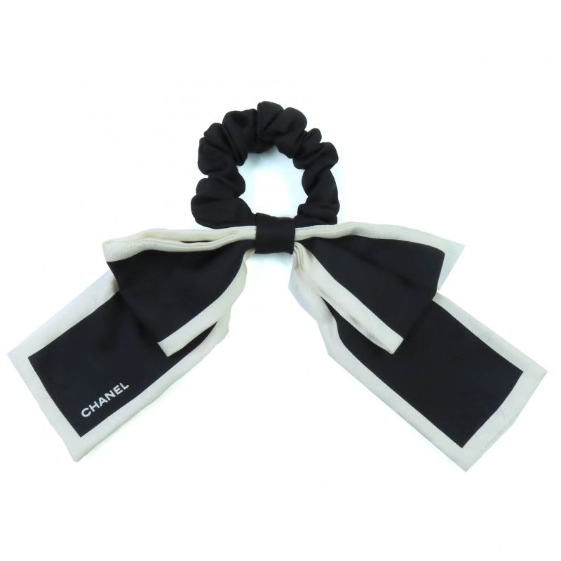 ◇chanel 23V 100% Silk Camellia Ribbon Design Chouche Hair Accessory Black White