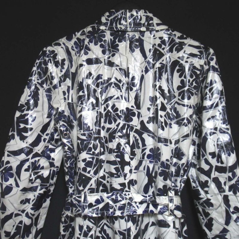 Good Gucci Flower Print PVC Coated Belted Stainless Steel Collar Coat Size 42