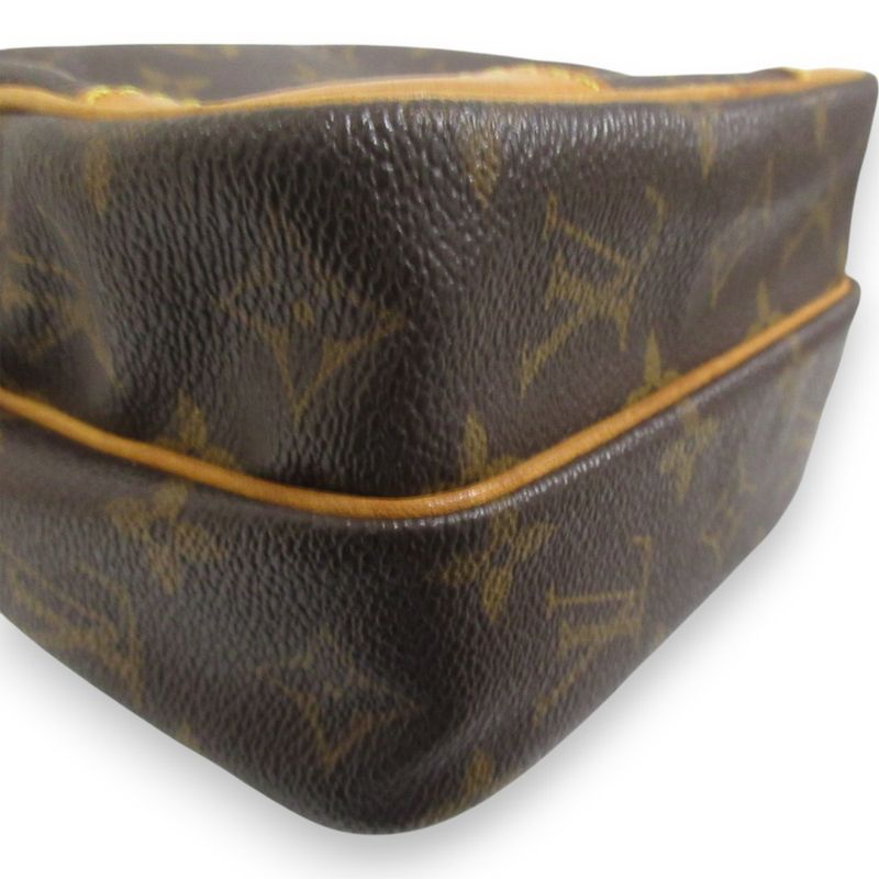 Good Louis Vuitton Monogram Amazon Shoulder Bag M45236 Brown Ladies Used