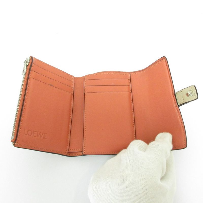 Good Loewe Small Vertical Leather Compact Wallet Trifold Wallet Beige Ladies