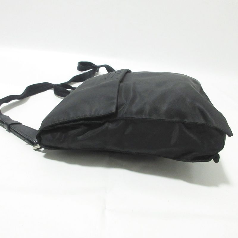 Good Prada Nylon Triangle Logo Plate Shoulder Bag Black Ladies Used