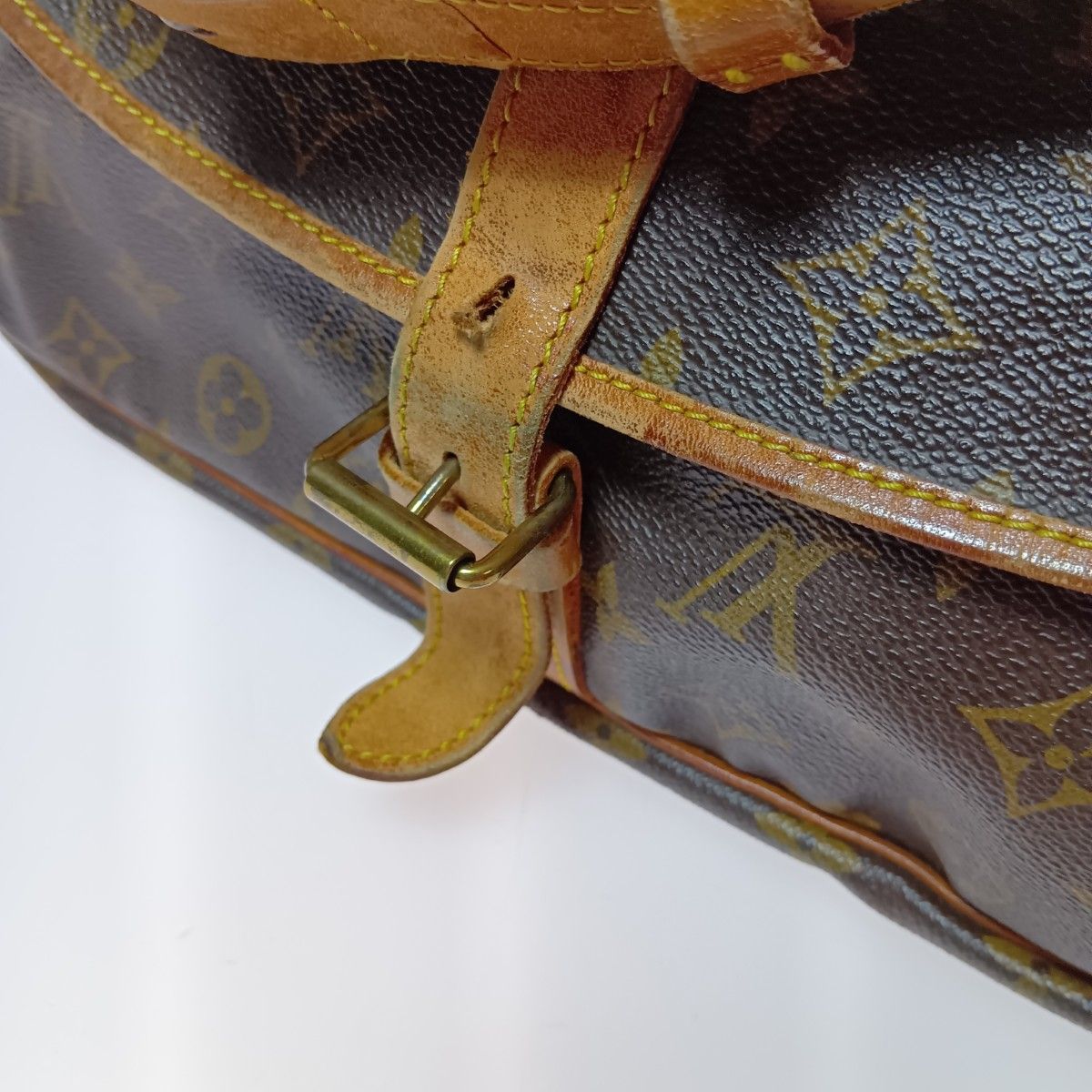 Louis Vuitton Monogram Saumur 35 Shoulder Bag M42254 Brown