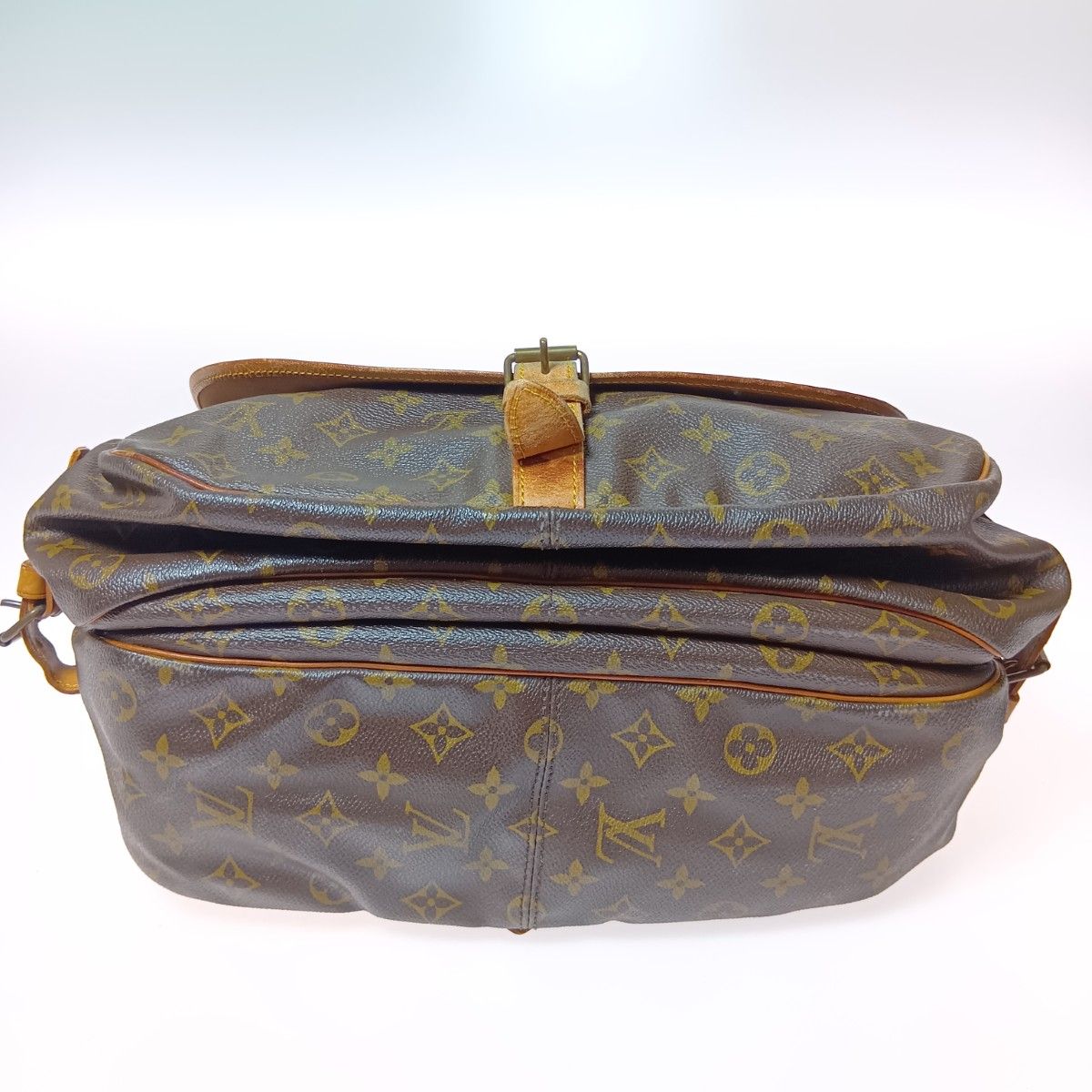 Louis Vuitton Monogram Saumur 35 Shoulder Bag M42254 Brown