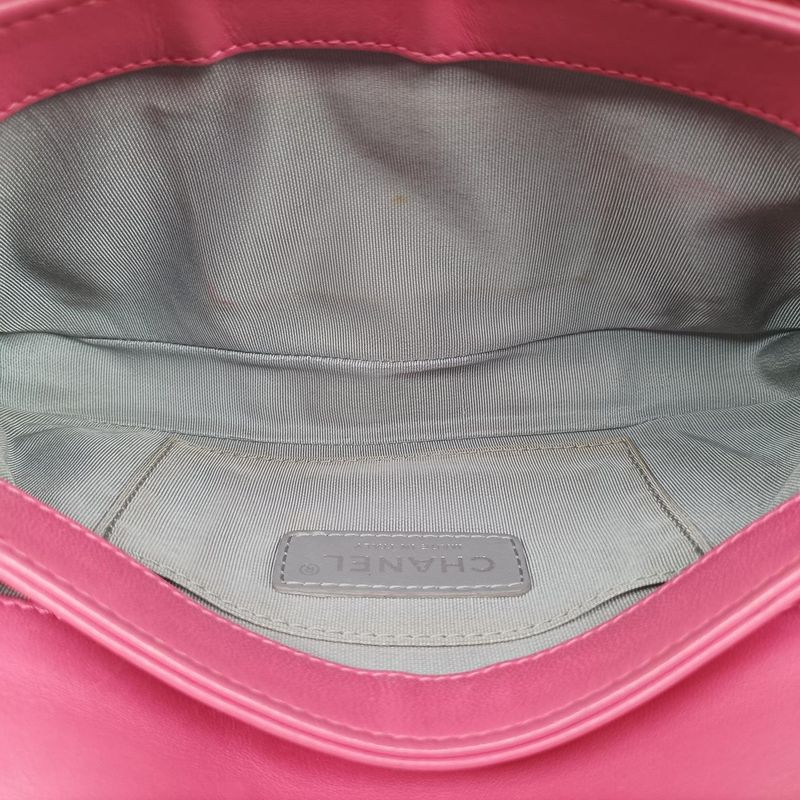 Chanel Boy Exotic Pink Pearl Fish Leather A67198 17067444