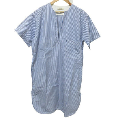 Good Celine Phoebe Period Knee Length Short Sleeves Slit Neck Striped Dress XS