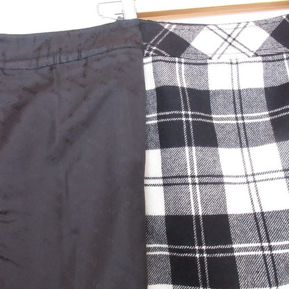 Good Celine Vintage Checkered Below Knee Length Pleated Wrap Wool Skirt 38