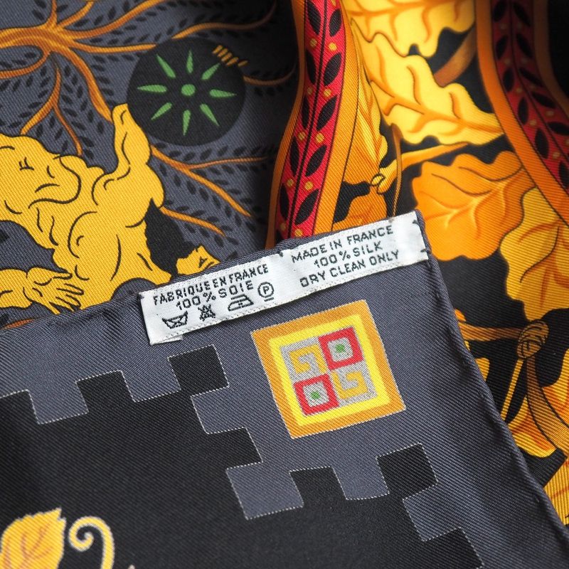 Hermes Musique DES Dieux Musique DES Dieux Music OF THE GODS Scarf Carré 90