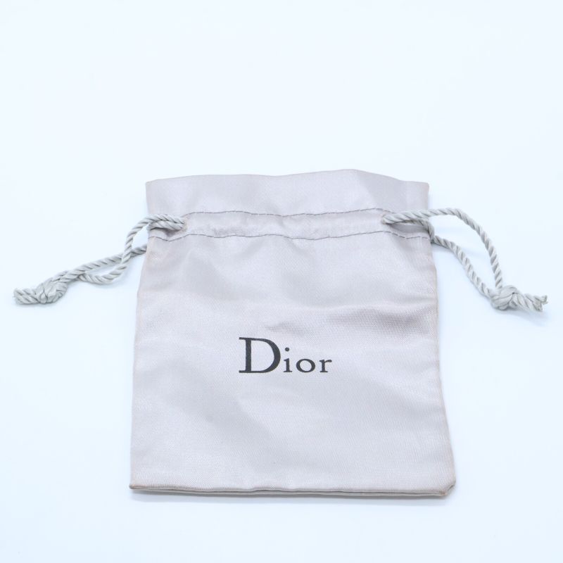 DIOR D Motif