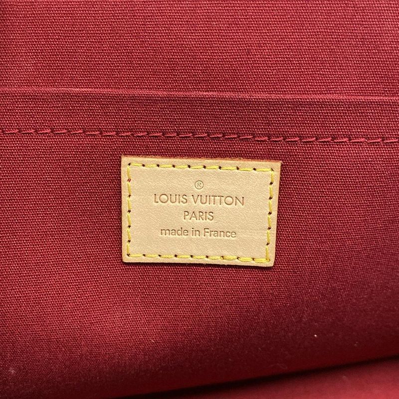 Louis Vuitton Shoulder Bag Monogram Vernis Rosewood Avenue M93507 Pomme D'amour