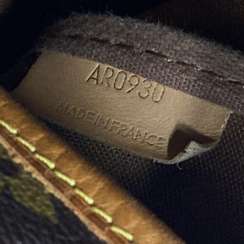 Louis Vuitton Shoulder Bag Monogram Saumur 43 M42252 -