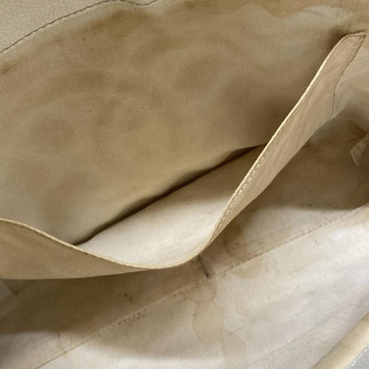 Chanel Tote Bag Revival Chain Tote A20995 White Chain Shoulder/gold Hardware