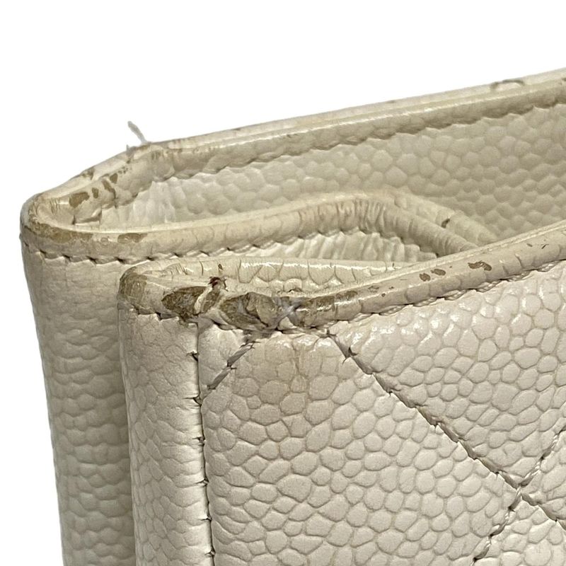 Chanel Tote Bag Revival Chain Tote A20995 White Chain Shoulder/gold Hardware