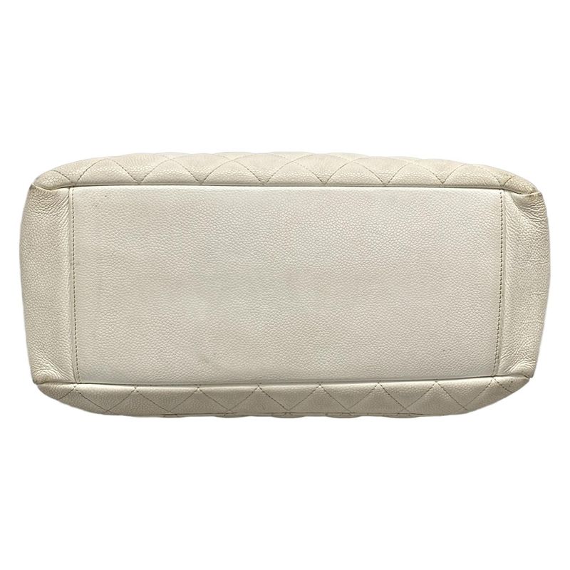 Chanel Tote Bag Revival Chain Tote A20995 White Chain Shoulder/gold Hardware