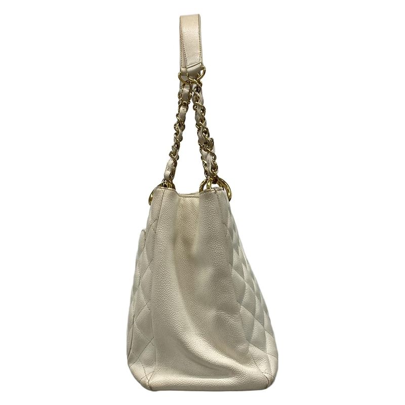 Chanel Tote Bag Revival Chain Tote A20995 White Chain Shoulder/gold Hardware