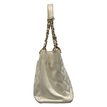 Chanel Tote Bag Revival Chain Tote A20995 White Chain Shoulder/gold Hardware