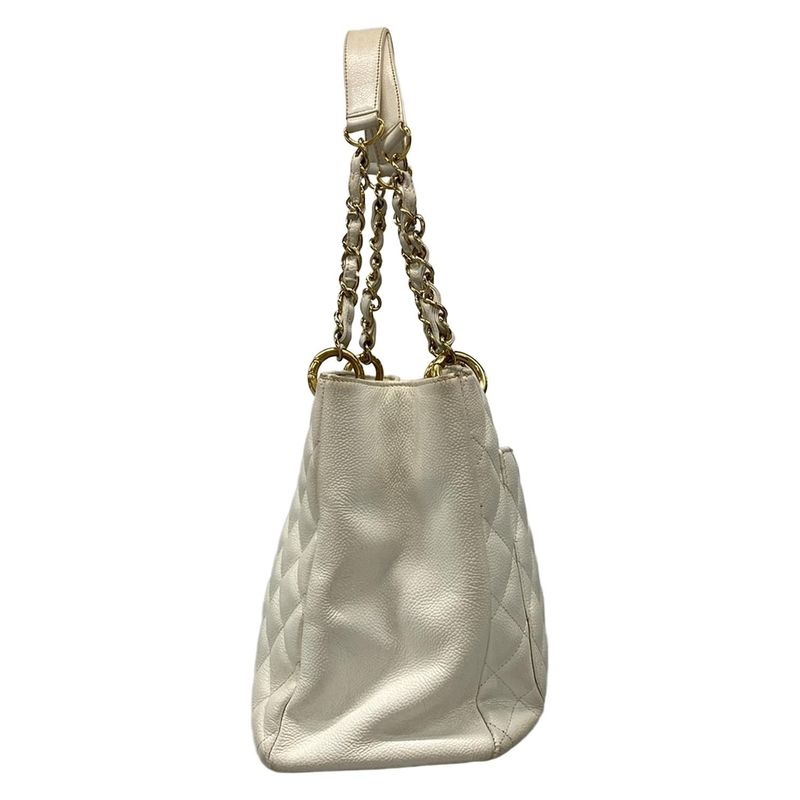 Chanel Tote Bag Revival Chain Tote A20995 White Chain Shoulder/gold Hardware