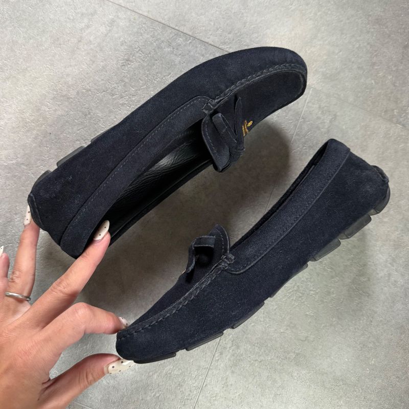 Prada Logo Ribbon Driving Shoes Navy Gold Hardware Suede 35 1 2 Women's Shoes