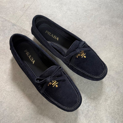 Prada Logo Ribbon Driving Shoes Navy Gold Hardware Suede 35 1 2 Women's Shoes