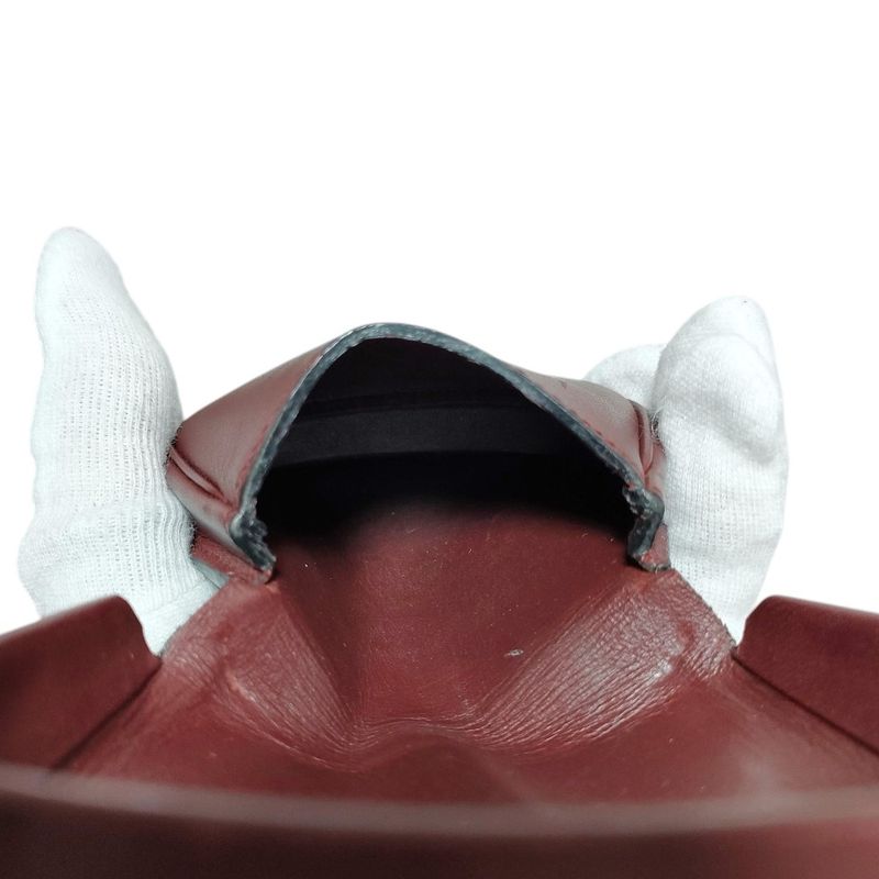 Good Cartier Must Line Leather Double C Logo Shape Push Coin Case with Box