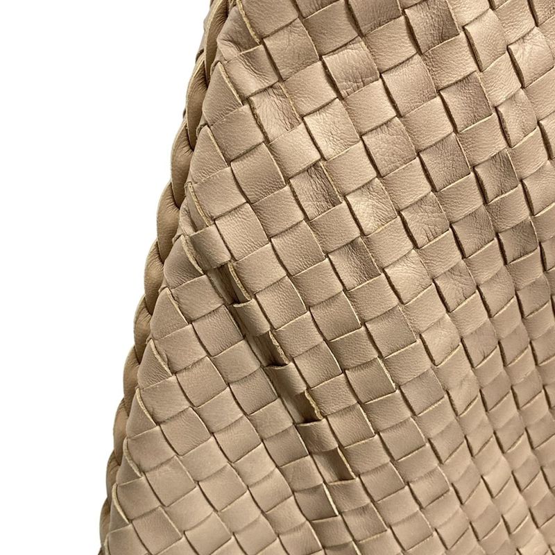 Bottega Veneta Shoulder Bag Beautiful Medium Veneta Bag 115654 Pink Beige