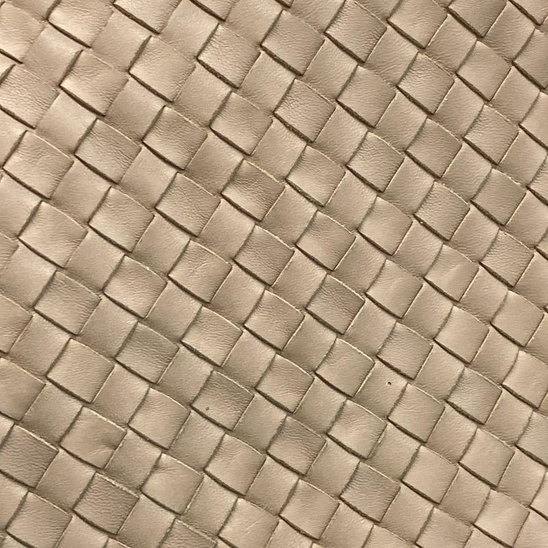 Bottega Veneta Shoulder Bag Beautiful Medium Veneta Bag 115654 Pink Beige