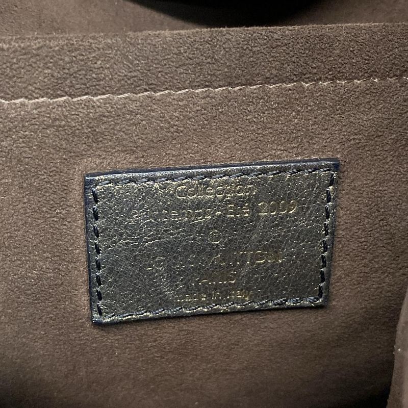 Louis Vuitton Shoulder Bag Monogram Kalahari GM M97015