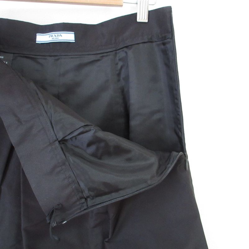 Prada Knee Length Silk Box Pleated Skirt 44S Black Women Used
