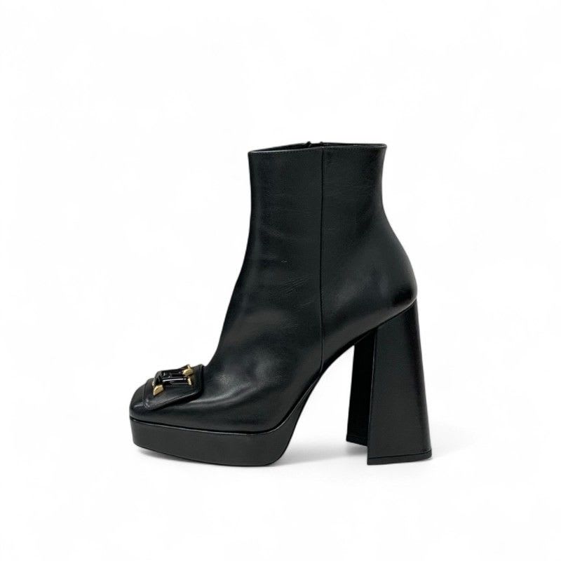 Louis Vuitton Shakeline Boots Short Shoes Leather Black Gold Logo Ankle
