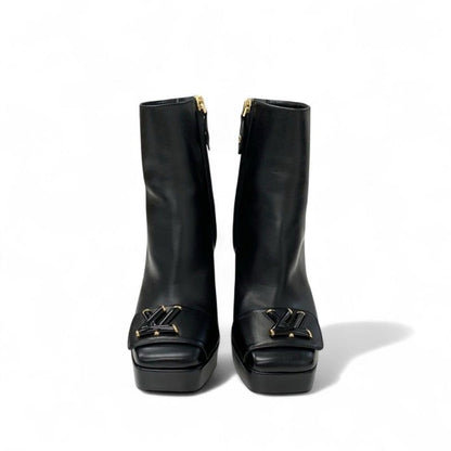 Louis Vuitton Shakeline Boots Short Shoes Leather Black Gold Logo Ankle