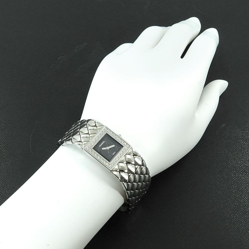 Chanel Quilted H0489 Diamond Bezel Vintage Watch Black Quartz