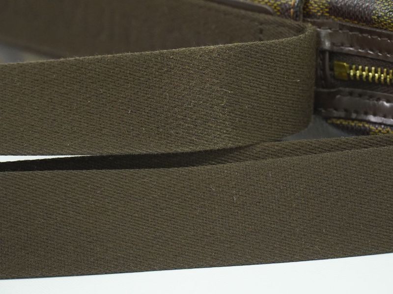 Authentic Louis Vuitton LV Trotter Bobol Damier Ebène Shoulder Bag Pochette