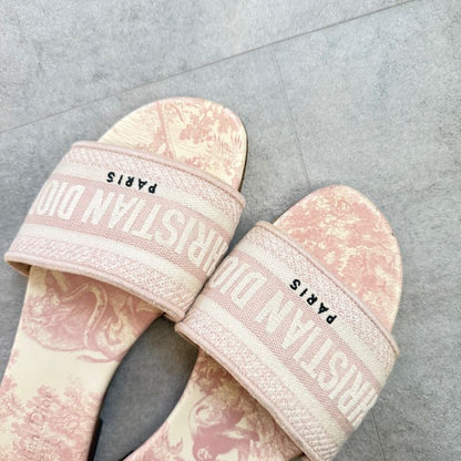 Christian Dior Dway Slide Sandals Embroidered Cotton Flat Sandals Mules 38 1 2