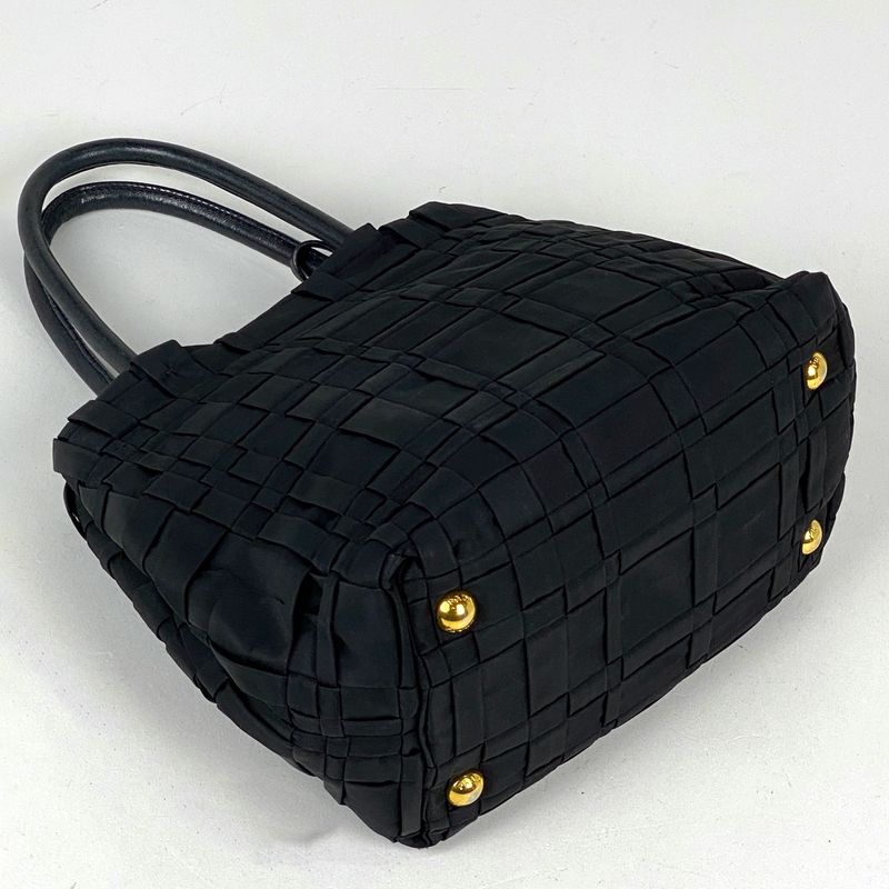 Prada Logo Plate Handbag Woven Handbag Nylon Nero (black) Bn1653 Women