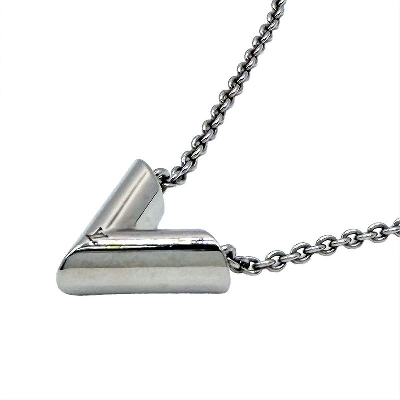 Louis Vuitton Metal Essential V Necklace