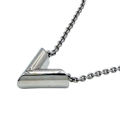 Louis Vuitton Metal Essential V Necklace