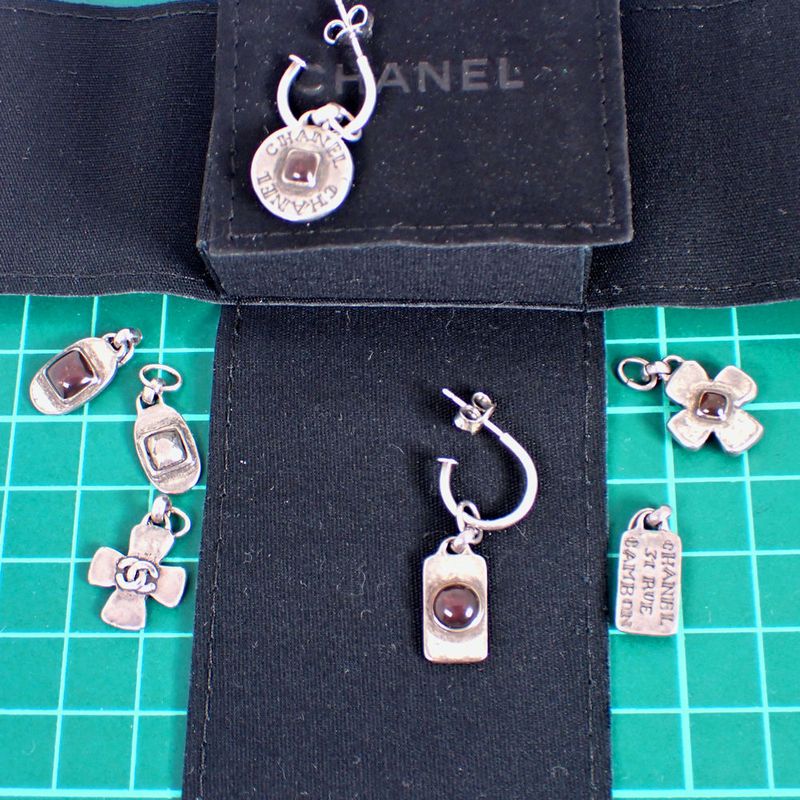 Chanel/cambon Line /earrings /j73-32