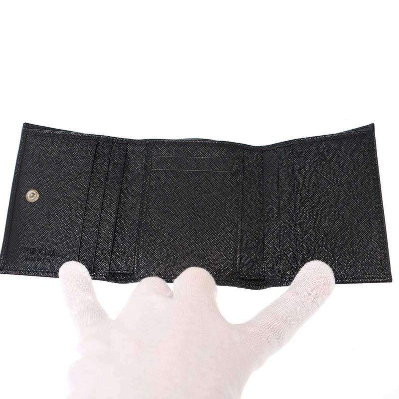 Prada Logo Plate Saffiano Leather Compact Wallet 2mh041 Black