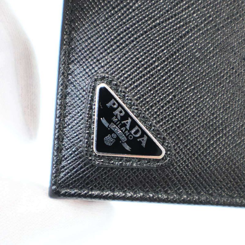 Prada Logo Plate Saffiano Leather Compact Wallet 2mh041 Black