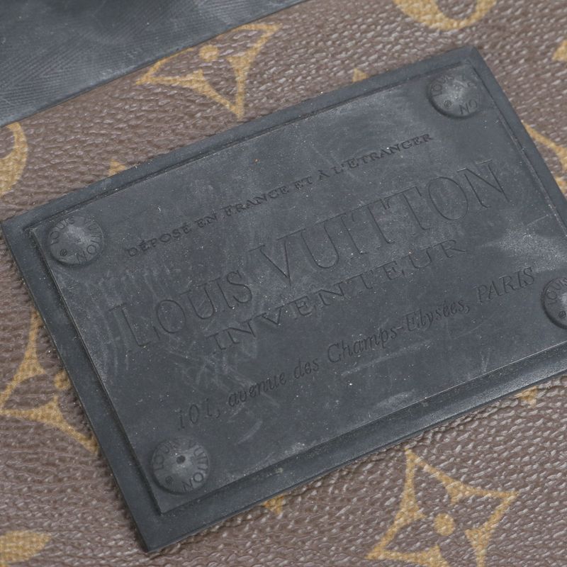 Louis Vuitton Monogram Waterproof M40399 Leather Shoulder Bag Crossbody