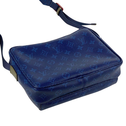 Louis Vuitton Messenger PM Crossbody Monogram Pacific Shoulder Bag Monogram