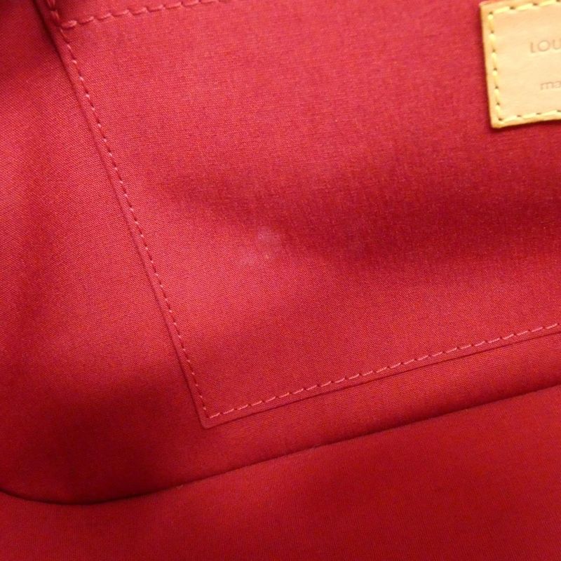 Louis Vuitton Vernis Rosewood Avenue M93507 Bag